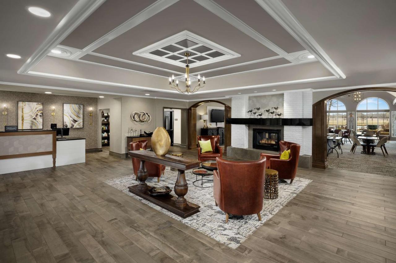 Homewood Suites By Hilton At The Waterfront Вічіта Екстер'єр фото